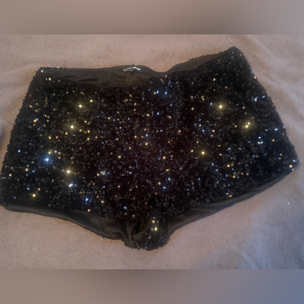 Fashion Nova Black Sequin  Shorts - Picture 7 of 7